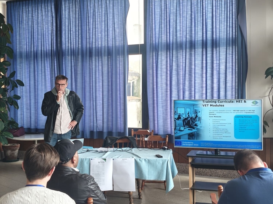 SymbioTech at the FREINDS Knowledge Camp in Potenza, Italy